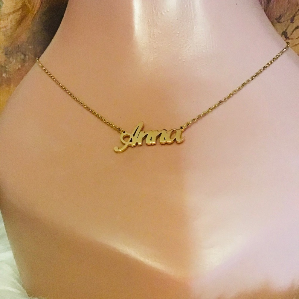 ❤️❤️  Nameplate Necklaces Gifts For your self or others Gold color